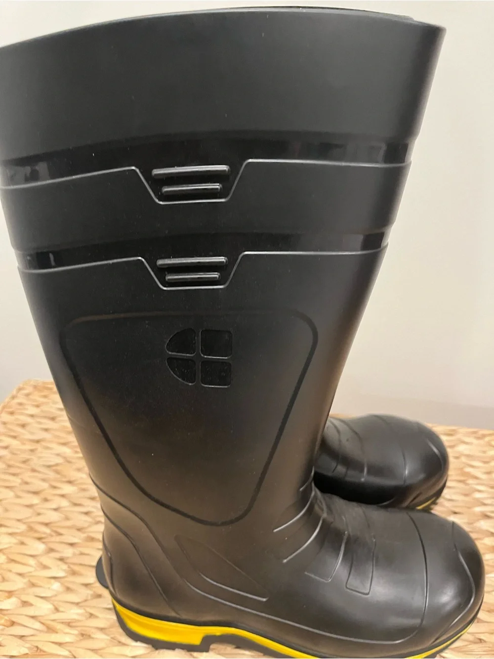 Shoes For Crews Black Tall Slip-Resistant Work Boots (Unisex) (NWOT)